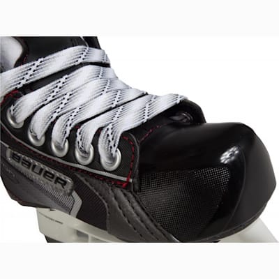  (Bauer Vapor X40 Ice Skates - Youth)