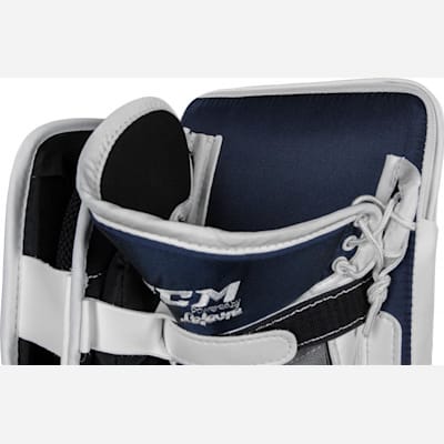  (CCM Extreme Flex Pro Goalie Blocker - Intermediate)