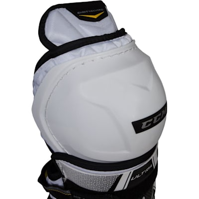  (CCM Ultra Tacks Shin Guards - Senior)