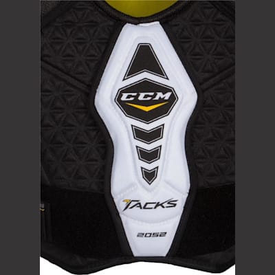 Sternum View (CCM Tacks 2052 Shoulder Pads - Senior)