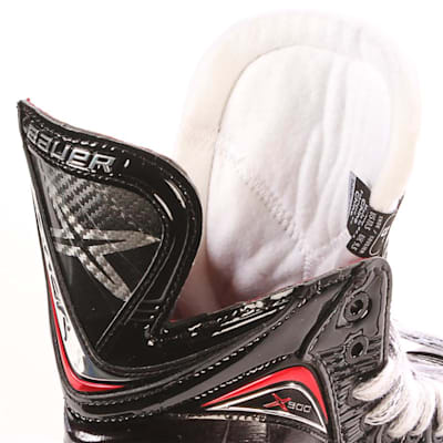 S17 Vapor X900 Ice Skate - Tongue Shot (Bauer Vapor X900 Ice Hockey Skates - 2017 - Senior)