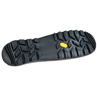 Skaboots size medium clearance
