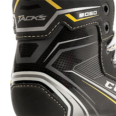  (CCM Tacks 9060 Youth Ice Hockey Skate - Youth)