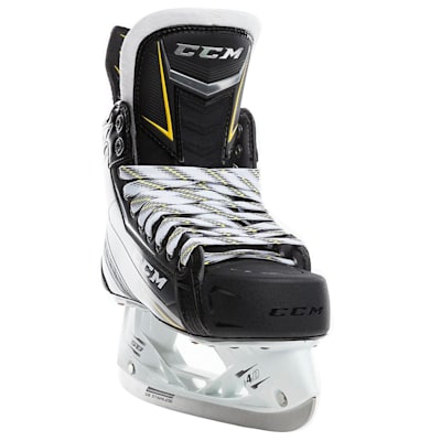 Toe View (CCM Tacks 9080 Ice Hockey Skates - Senior)