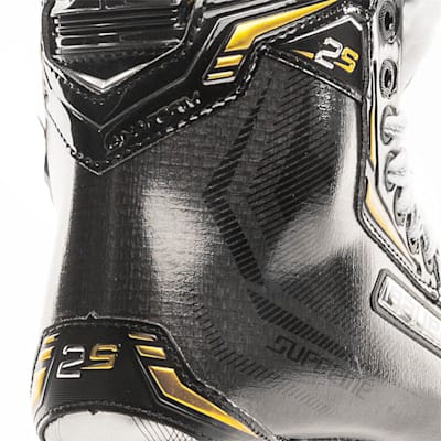  (Bauer Supreme 2S Ice Hockey Skates - Junior)