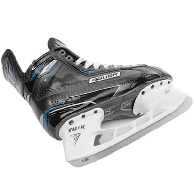  (Bauer Nexus N2900 Ice Hockey Skates - Junior)