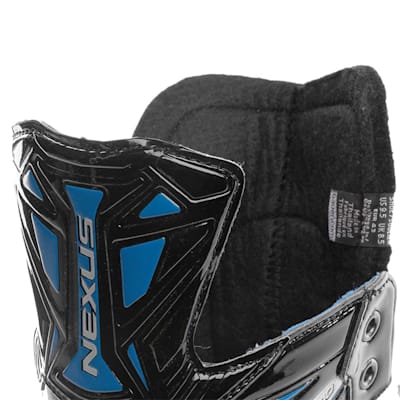  (Bauer Nexus N2700 Ice Hockey Skates - Junior)
