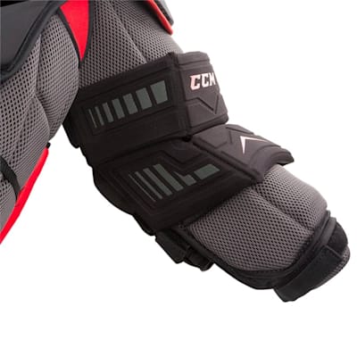  (CCM Extreme Flex Shield E2.9 Goalie Chest and Arm Protector - Intermediate)