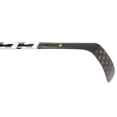  (CCM Ribcor Pro 3 PMT Grip Composite Hockey Stick - Senior)