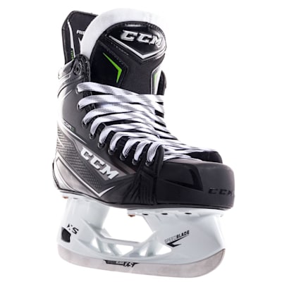  (CCM Ribcor 78K Ice Hockey Skate - Junior)