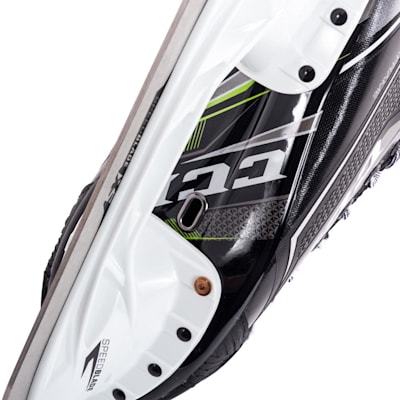 (CCM Ribcor 78K Ice Hockey Skate - Junior)