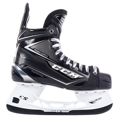  (CCM Ribcor 80K Ice Hockey Skate - Junior)