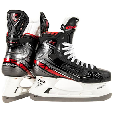  (Bauer Vapor 2X Ice Hockey Skates - Junior)