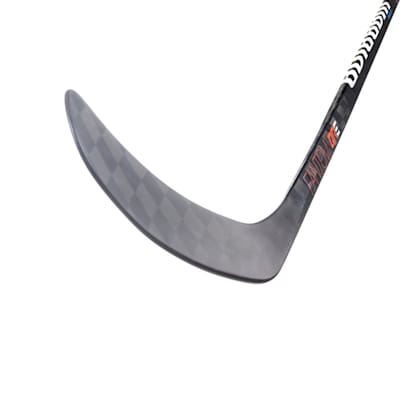 (Warrior Fantom QRE Grip Composite Hockey Stick - Intermediate)