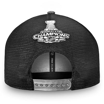 St Louis Blues Stanley Cup Champions Men's Slippers — Hats N Stuff