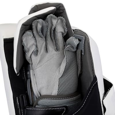  (Warrior Ritual G5+ Goalie Blocker - Senior)