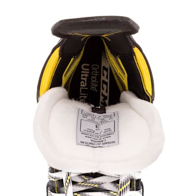  (CCM Super Tacks AS3 Ice Hockey Skates - Junior)