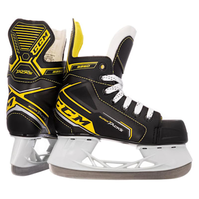  (CCM Super Tacks 9350 Ice Hockey Skates - Youth)