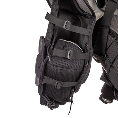  (Vaughn Velocity V9 Pro Carbon Goalie Chest Protector - Senior)