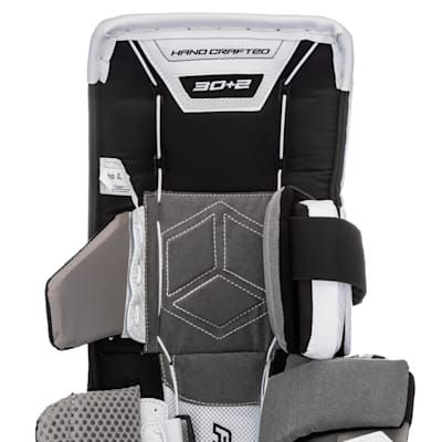  (Vaughn Velocity V9 Goalie Leg Pads - Intermediate)