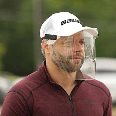  (Bauer Integrated Cap Face Shield)