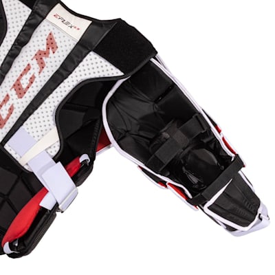  (CCM Extreme Flex E5.9 Goalie Chest Protector - Intermediate)