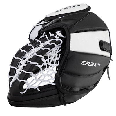  (CCM Extreme Flex E5.5 Goalie Glove - Junior)