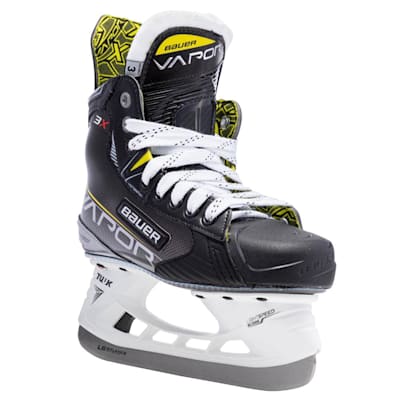  (Bauer Vapor 3X Ice Hockey Skates - Junior)