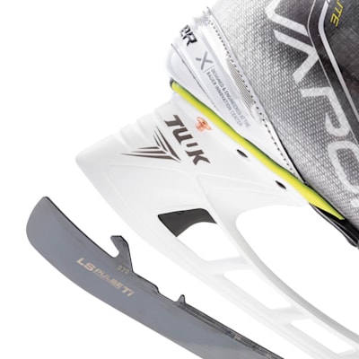  (Bauer Vapor HyperLite Ice Hockey Skates - Senior)