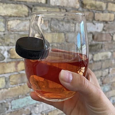  (BenShot Hockey Puck Wine Glass)