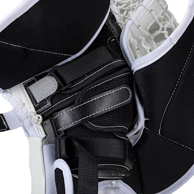  (TRUE L12.2 Goalie Glove - Senior)