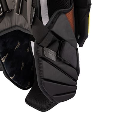  (CCM Axis 2 Pro Goalie Chest Protector - Senior)