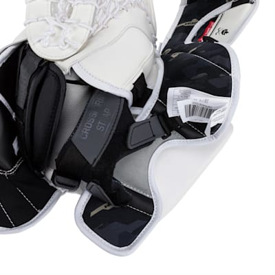  (CCM Axis A2.9 Goalie Glove - Intermediate)