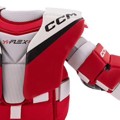  (CCM YTFlex 3 Goalie Chest Protector - Youth)