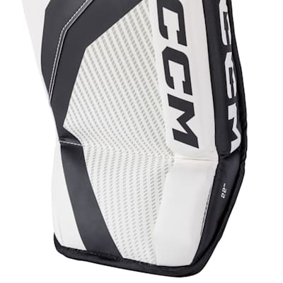  (CCM YTFlex 3 Goalie Leg Pads - Youth)