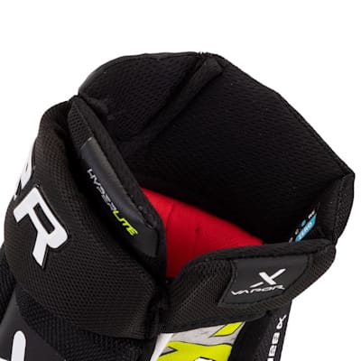  (Bauer Vapor HyperLite Hockey Gloves - Junior)