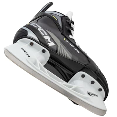  (CCM Tacks AS-580 Ice Hockey Skates - Youth)