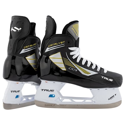  (TRUE Catalyst 5 Ice Hockey Skates - Junior)