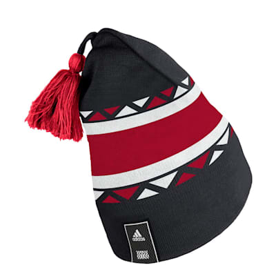  (Adidas Reverse Retro 2.0 Pom Cuffed Knit Hat - Chicago Blackhawks - Adult)