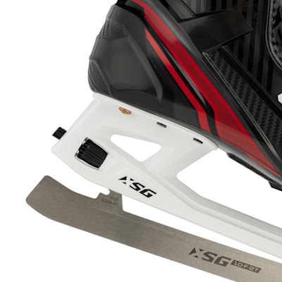  (CCM EFlex E6.5 Ice Hockey Goalie Skates - Junior)