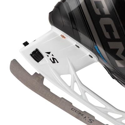 (CCM JetSpeed FT675 Ice Hockey Skates - Senior)
