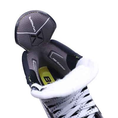  (Bauer Vapor HyperLite 2 Inline Hockey Skates - Senior)
