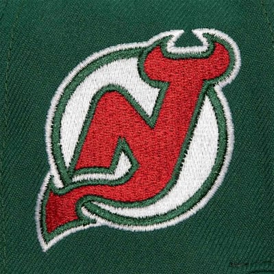  (Mitchell & Ness Retro Sport Snapback Hat - New Jersey Devils - Adult)
