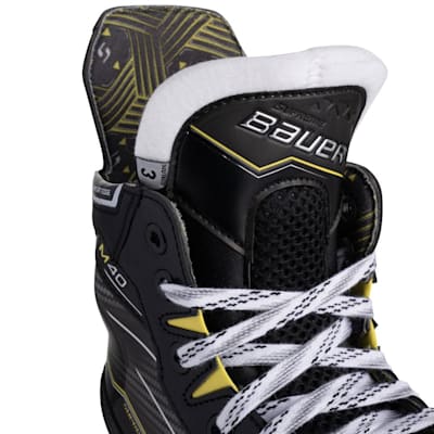  (Bauer Supreme M40 Ice Hockey Skates - Junior)