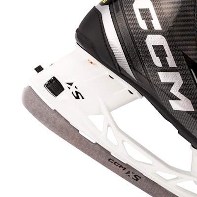  (CCM Tacks XF70 Ice Hockey Skates - Intermediate)