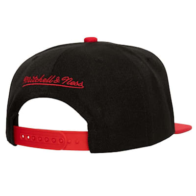  (Mitchell & Ness Rise Up Snapback Hat - Chicago Blackhawks - Adult)