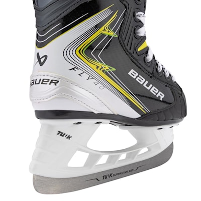  (Bauer Vapor FLY40 Ice Hockey Skates - Youth)