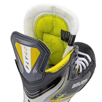  (Bauer Vapor FLY40 Ice Hockey Skates - Youth)