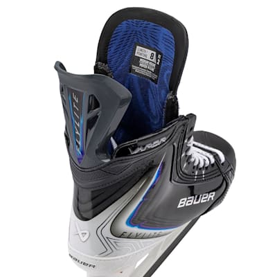  (Bauer Vapor Flylite Ice Hockey Skates - Intermediate)