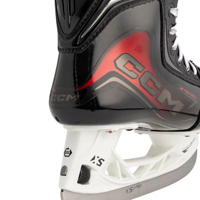 (CCM JetSpeed FT890 Ice Hockey Skates - Junior)
